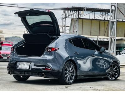 2020 Mazda 3 2.0 SP TOP สุด เครดิตดีฟรีดาวน์ ดอกเบี้ยพิเศษสำหรับ ลูกค้าเครดิตดี เริ่มต้น 2.79 รูปที่ 8